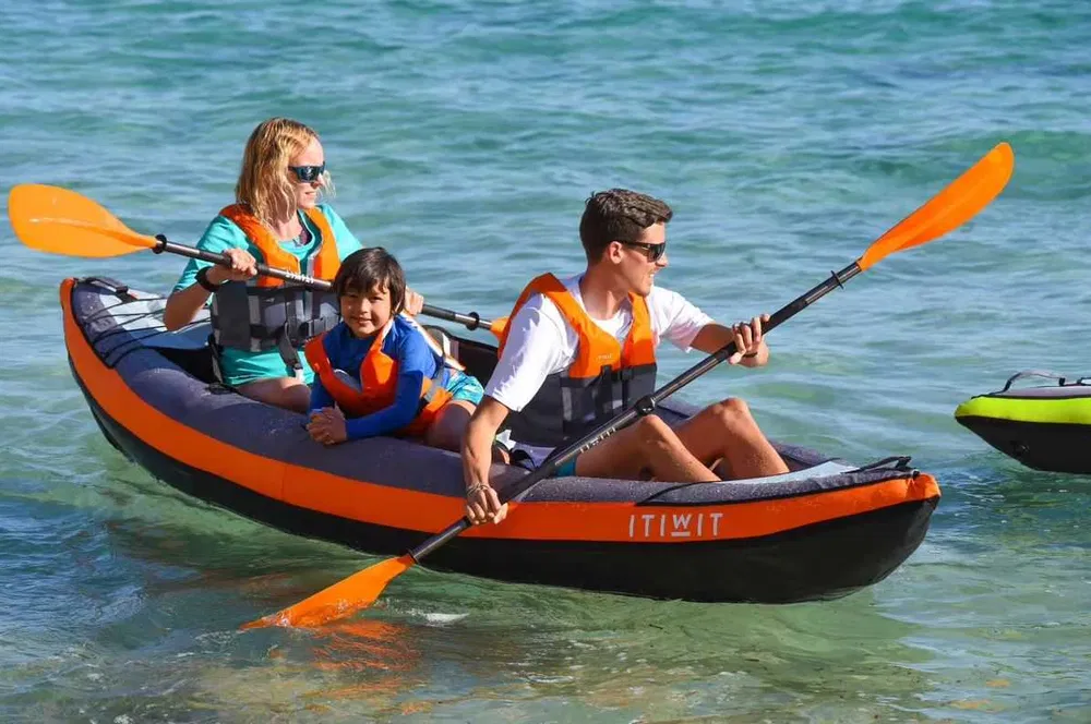 Caiac-canoe ITIWIT gonflabil 2/3 locuri Padelă 2 segmente Pompa