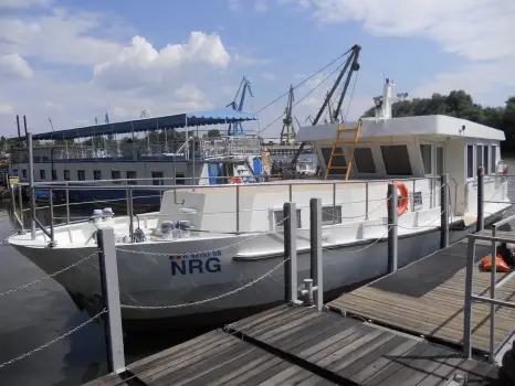 Vând barca vapor yacht 18m, 12 locuri