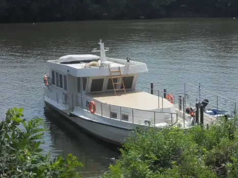 Vând barca vapor yacht 18m, 12 locuri 1