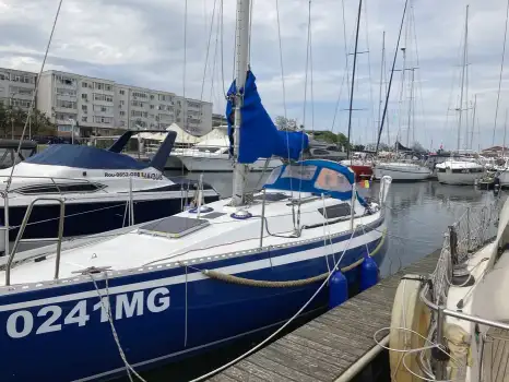 Vand velier Beneteau First 30, 9 m lungime