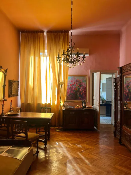 Casa de inchiriat Bucuresti, Mosilor 150 mp, curte 350mp