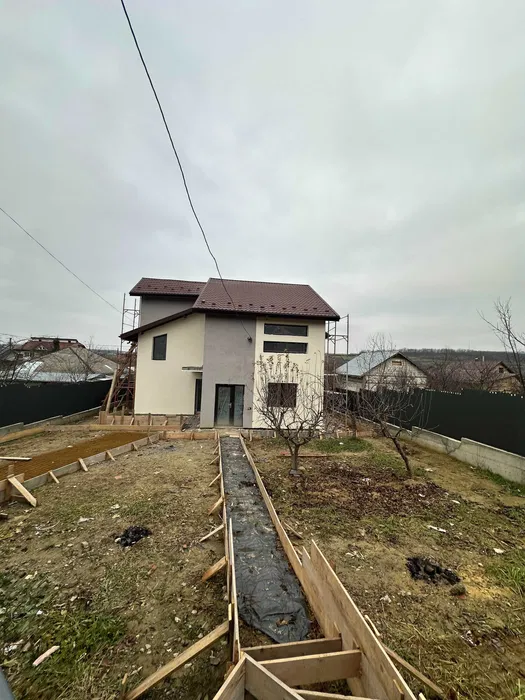 Case de vanzare Iasi 166 mp Lunca Cetatuii, 4 camere