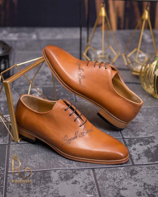 Pantofi eleganți de bărbați din piele naturala, Maro gravat
