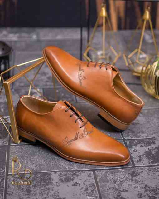 Pantofi eleganți de bărbați din piele naturala, Maro gravat