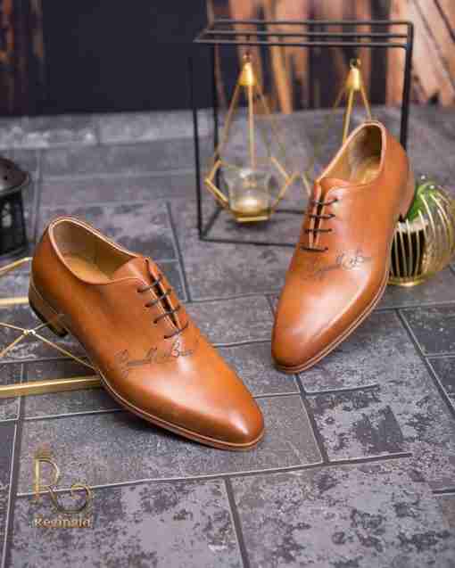 Pantofi eleganți de bărbați din piele naturala, Maro gravat 1