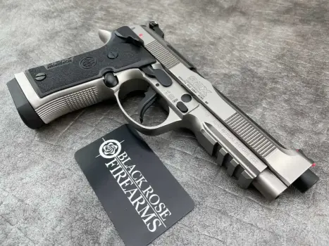 Vand pistol airsoft NOU!! FULL METAL Modificat Ultra Puternic